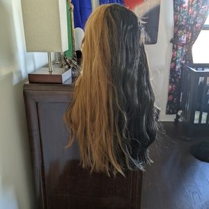 Two tone wig